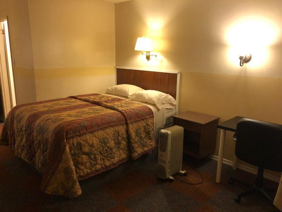 Hillcrest Motel Manning Eksteriør bilde